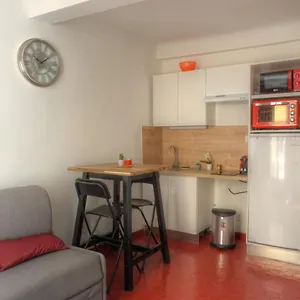 Studio Au Coeur Du Village Provencale De Riez. Dans Le Verdon. Appartement